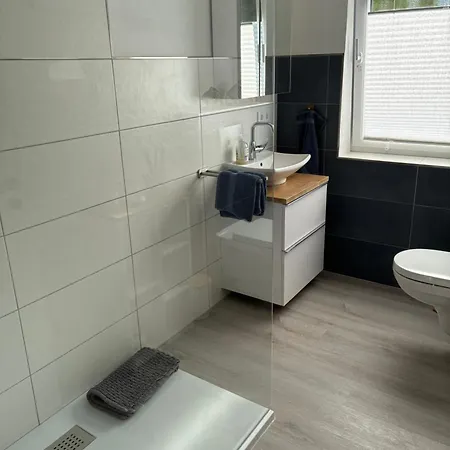 -diemelaue- * Warburg