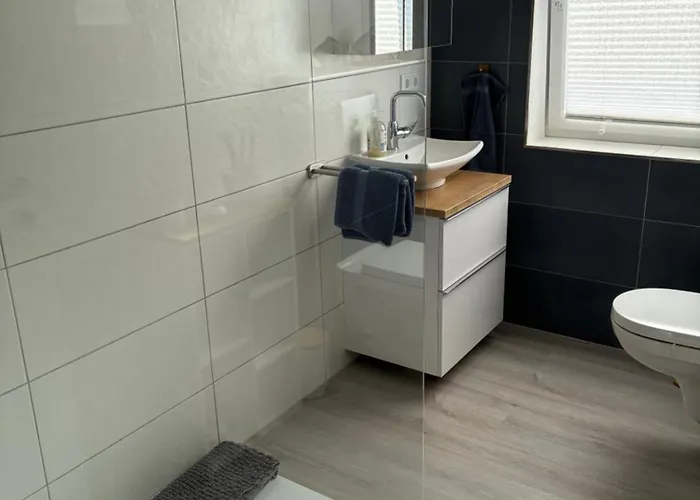 -diemelaue- * Warburg